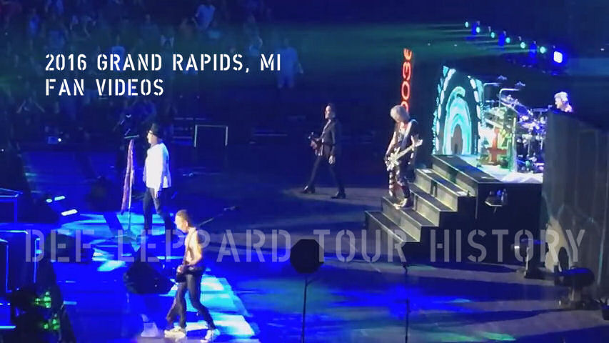 Def Leppard 2016 Grand Rapids, MI Fan Videos.