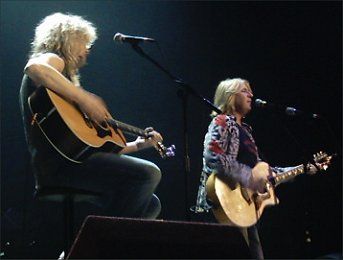 Acoustic Set.