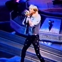 Def Leppard 1992. Def Leppard 1992.