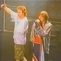 Def Leppard 2002. Def Leppard 2002.