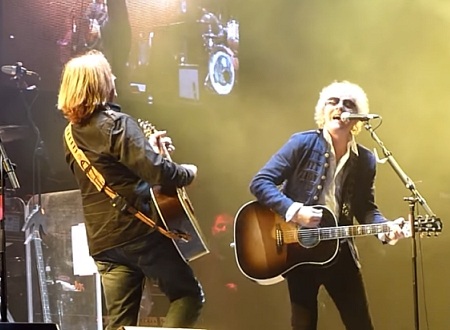 Def Leppard 2013. Def Leppard 2013.