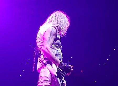 Def Leppard 2018. Def Leppard 2018.